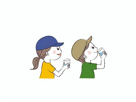 水分補給するこどものイラスト