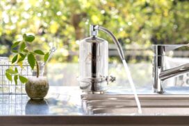 水を出す浄水器