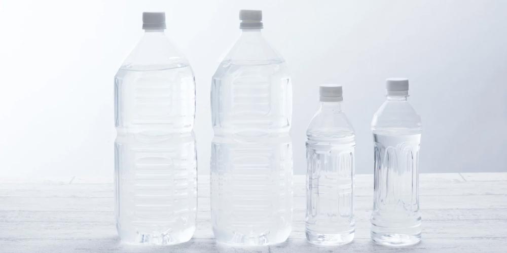 ペットボトルに入った水