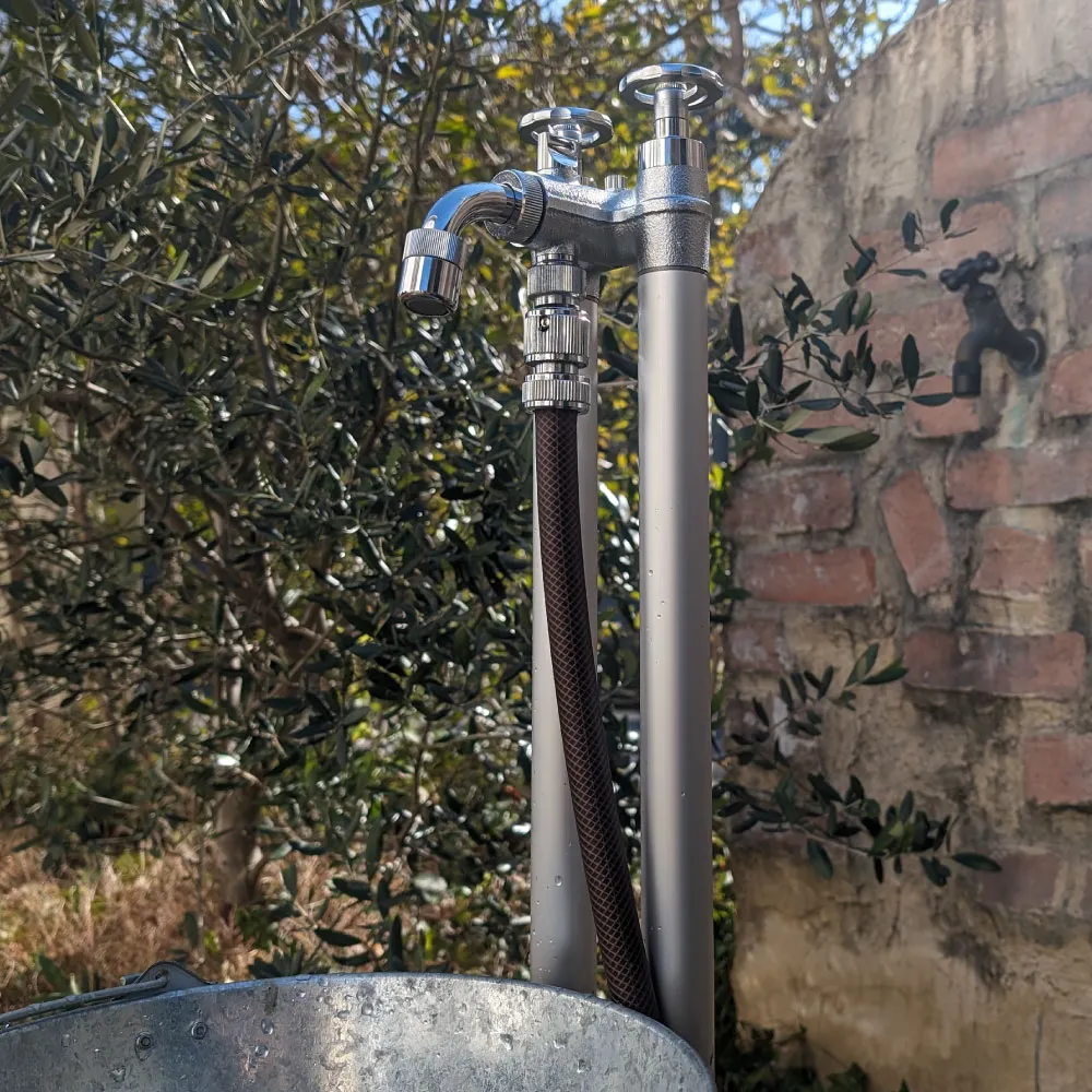 ピルクル 2管式湯水混合水栓柱ツインクルピラー（シルバー） | 商品情報｜水生活