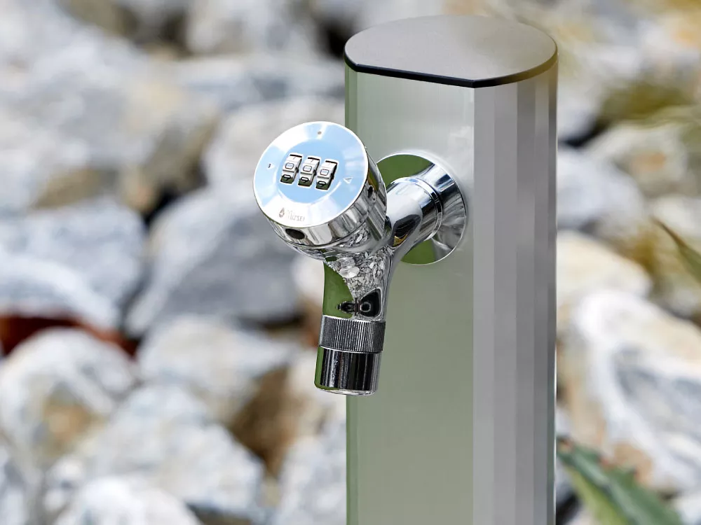 ミズロック横水栓2.0とアルミ水栓柱の施工イメージ